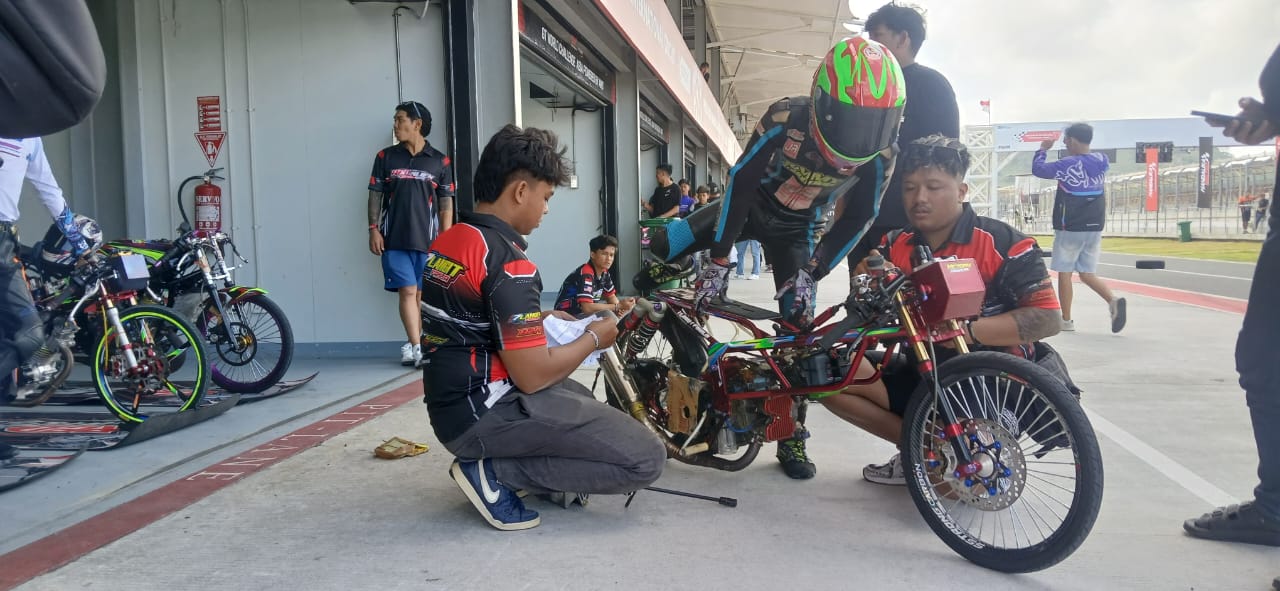 Mandalika Drag Fest Memanas, 253 Pembalap Adu Cepat!