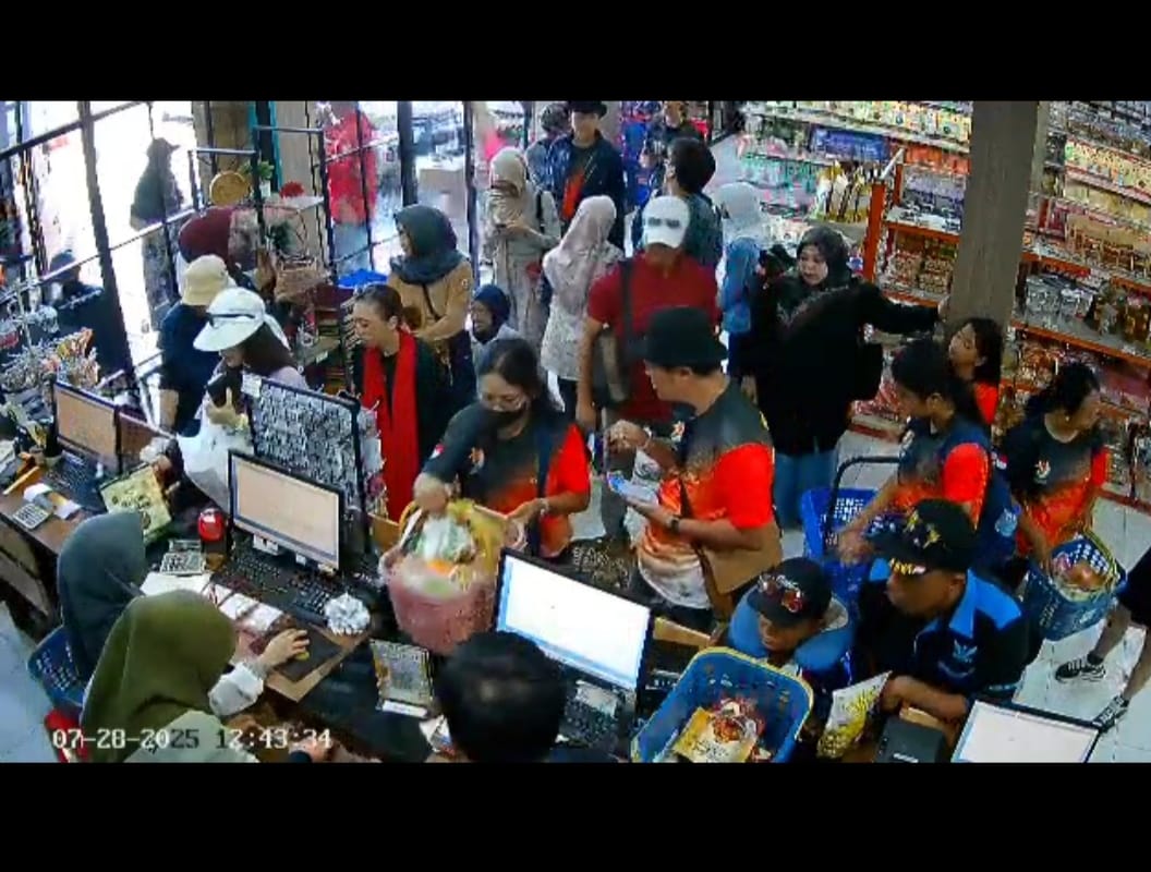 FORNAS VIII Dongkrak Penjualan Oleh-oleh NTB, Omzet Melejit!