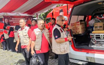 PDIP All Out Bantu Korban Banjir Mataram!