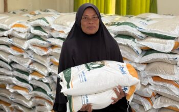 Bulog NTB Salurkan Bantuan Pangan 2025: Beras 20 Kg untuk Warga Penerima Manfaat
