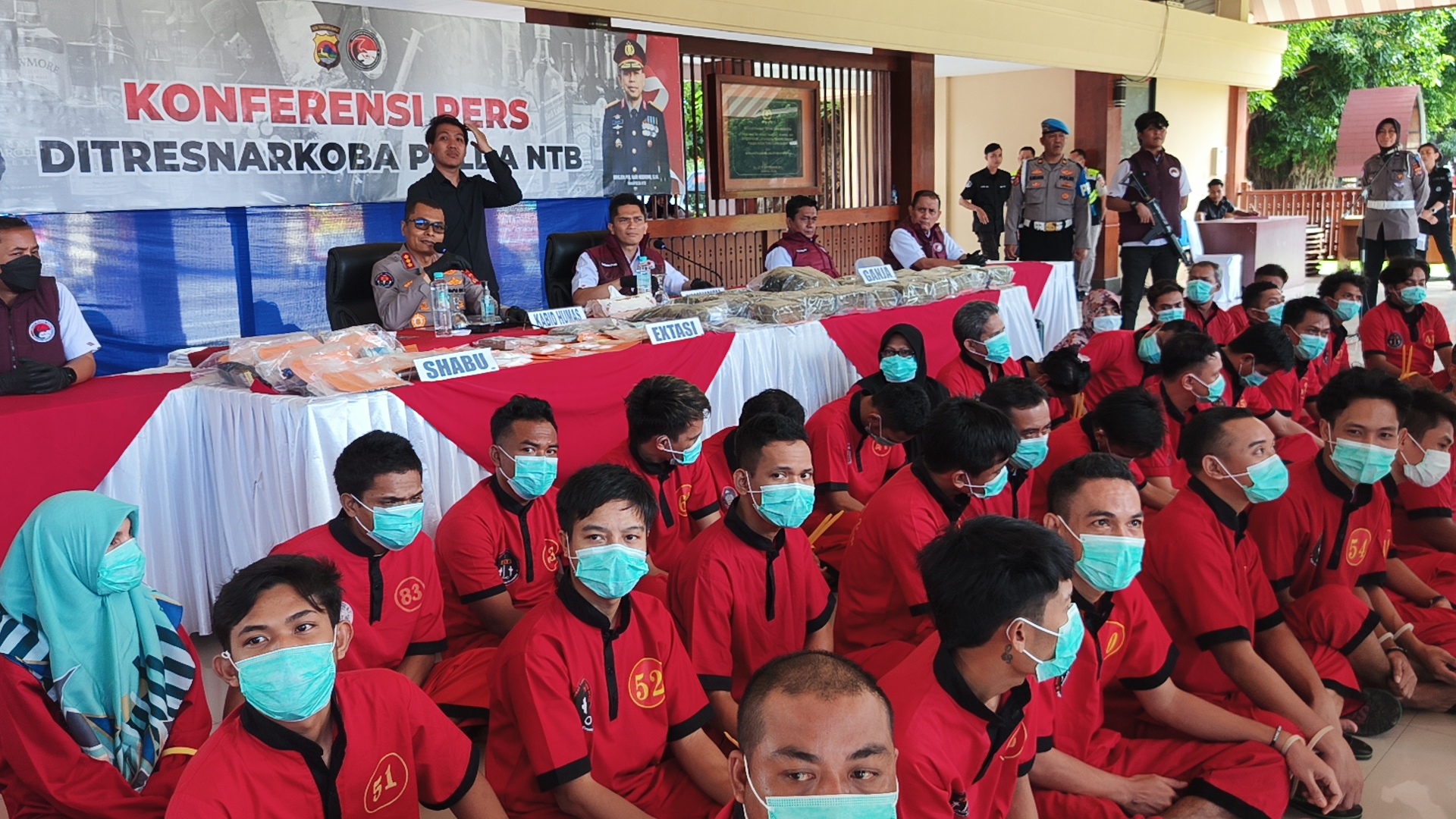 Modus Edan! Sabu Lewat Dubur & Ganja 27 Kg di Lombok