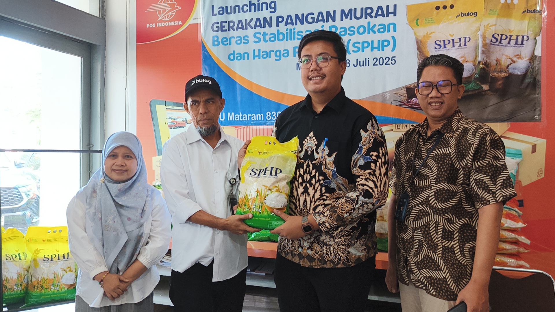 BULOG Gandeng PT Pos Indonesia: Beras Murah Kini Lebih Dekat di NTB