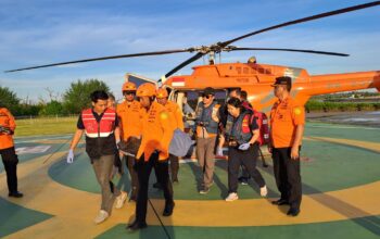 Evakuasi Dramatis Pendaki Belanda di Gunung Rinjani Pakai Helikopter