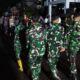 Korem 162/WB Kerahkan Ratusan Personel TNI Evakuasi Korban Banjir Riverside Mataram