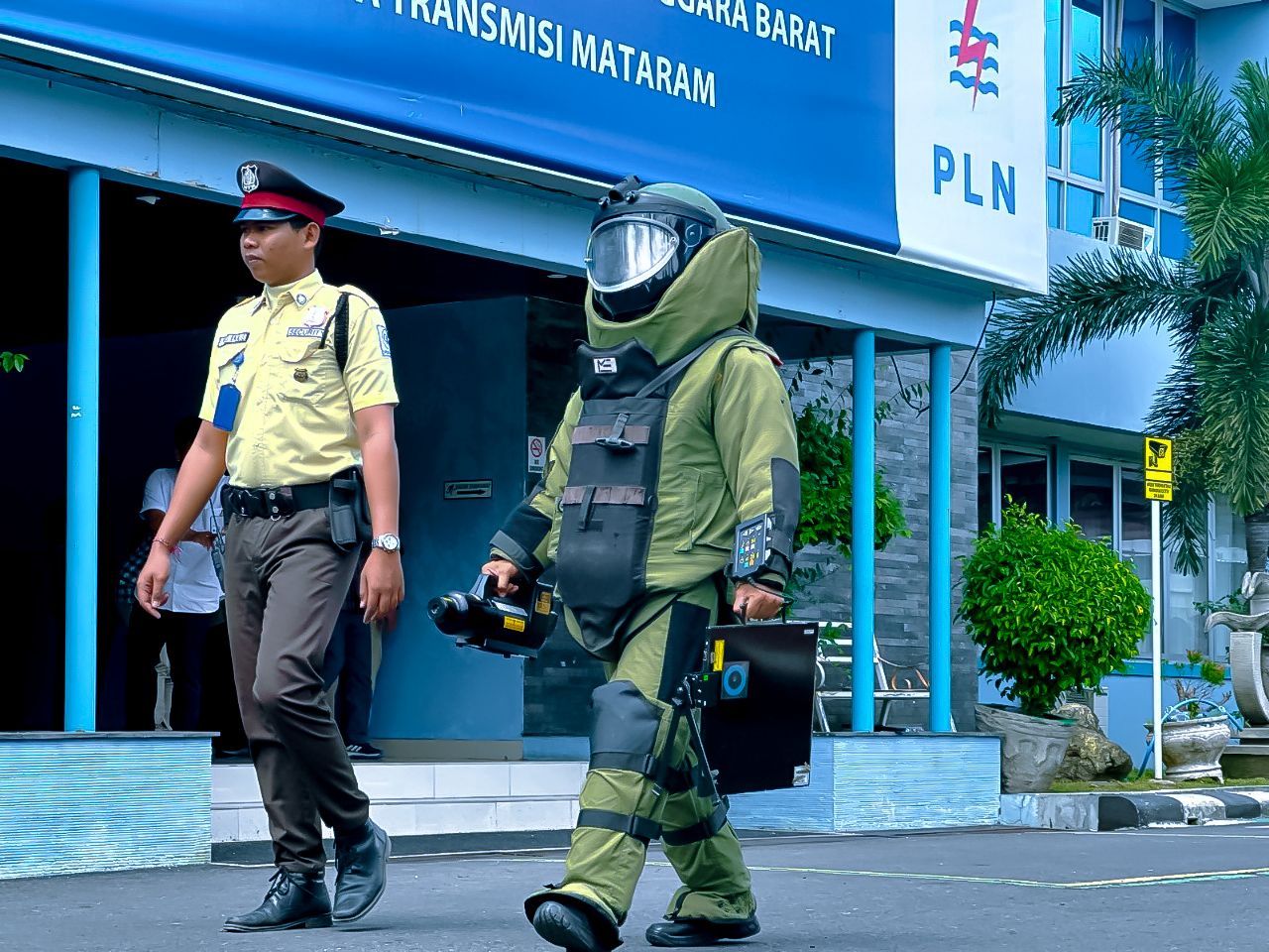 PLN NTB Gelar Simulasi Tanggap Darurat Ancaman Bom di Tiga Lokasi Strategis