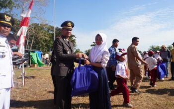 PT Autore Bantu Perlengkapan Sekolah untuk Anak Disabilitas di Lombok Timur pada HUT RI ke-80