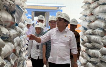 BULOG NTB Salurkan 10 Ribu Ton Beras Bantuan, Bapanas Apresiasi
