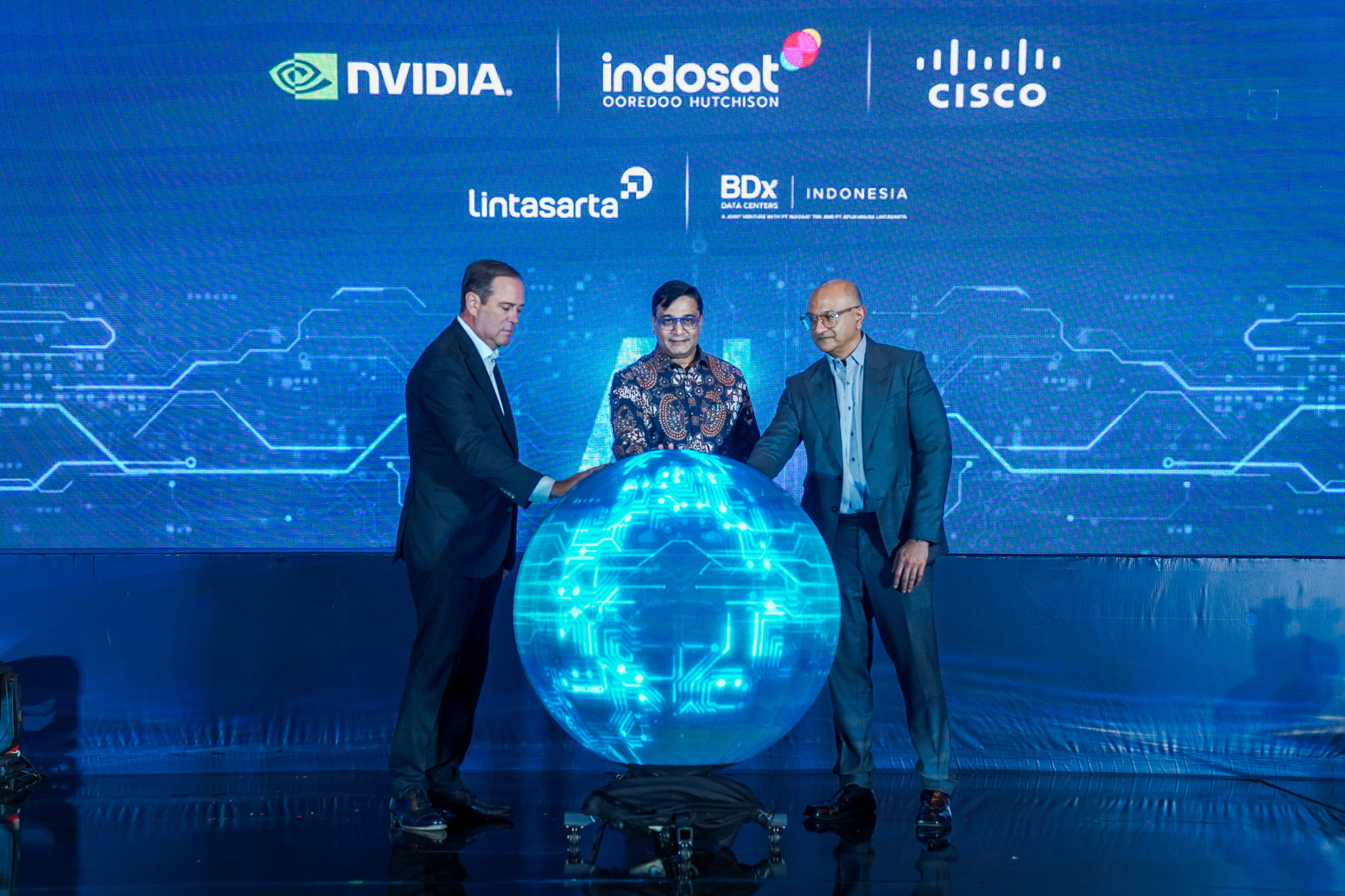 Indosat dan Cisco Resmikan Sovereign SOC Pertama di Indonesia