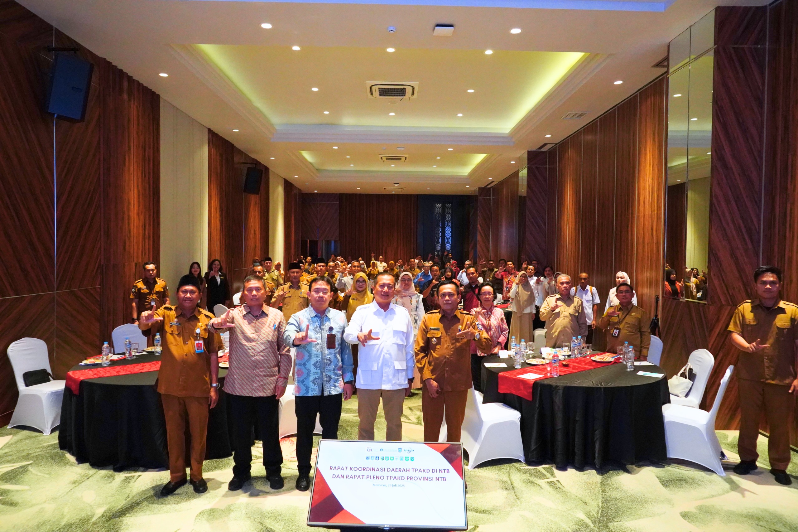OJK dan TPAKD NTB Dorong Ekonomi Rakyat Lewat Program Literasi Keuangan