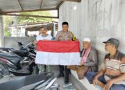Sambut RI ke-80, Polisi Bagi Bendera dan Imbau Tolak One Piece