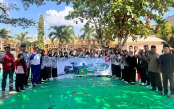 Satlantas Polres Lombok Barat Edukasi Safety Riding ke Pelajar, Gandeng Astra Motor NTB
