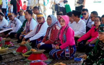 Rebo Bontong Jadi Daya Tarik Wisata, Bhayangkari Dorong Pelestarian Budaya Gili