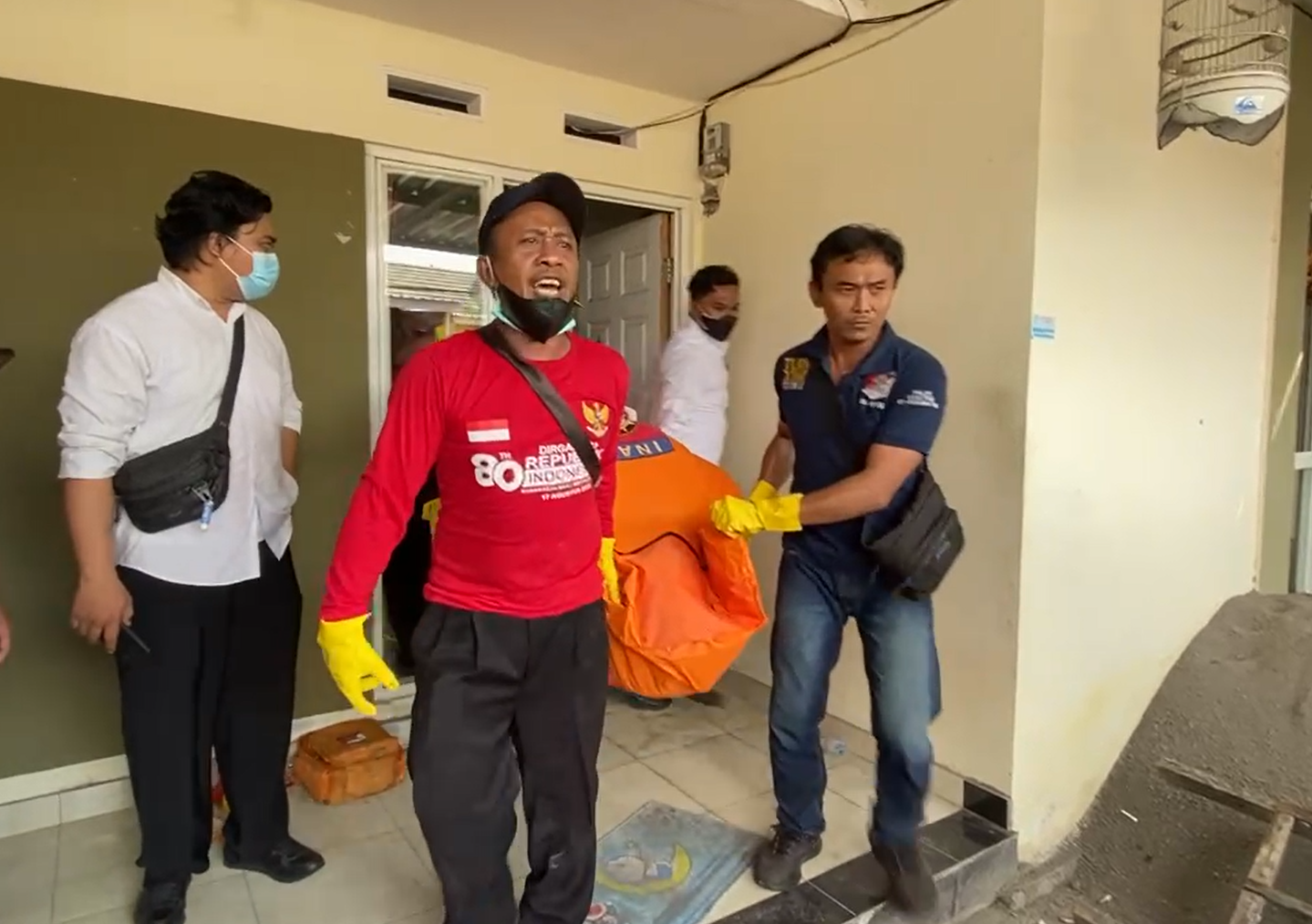 Cemburu Membara, IM Habisi Kekasih, Mayat Dibuang dan Dicor di Sumur