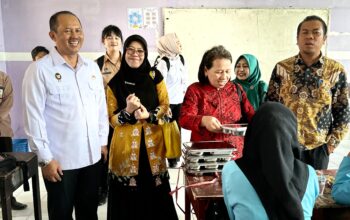 Kemenko Polkam Tinjau KDMP di Lombok Barat, Dorong Jadi Mitra MBG