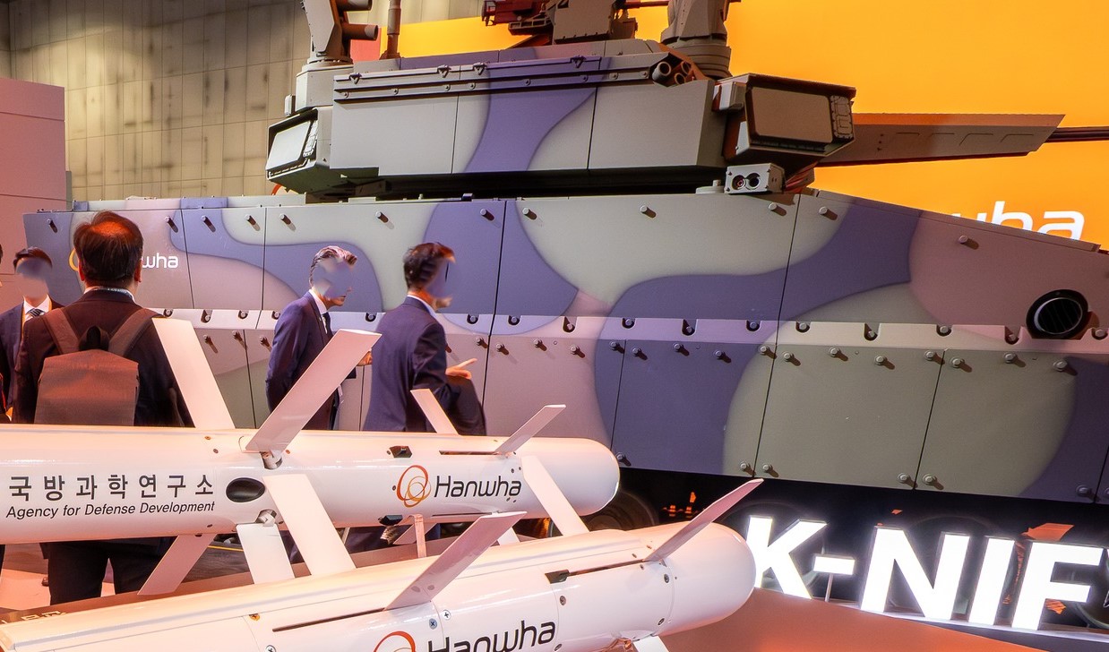 Hanwha Aerospace Pamerkan K-NIFV, Kendaraan Tempur Anti-Drone Generasi Baru di ADEX 2025