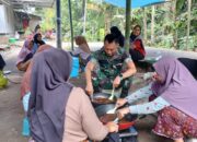 Satgas TMMD Kodim 1606 Mataram Turun Dapur Bantu Warga Masak Dodol di Lingsar