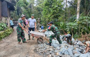 TMMD ke-126 Kodim 1606 Mataram Kebut Pembangunan Talud di Giri Madia
