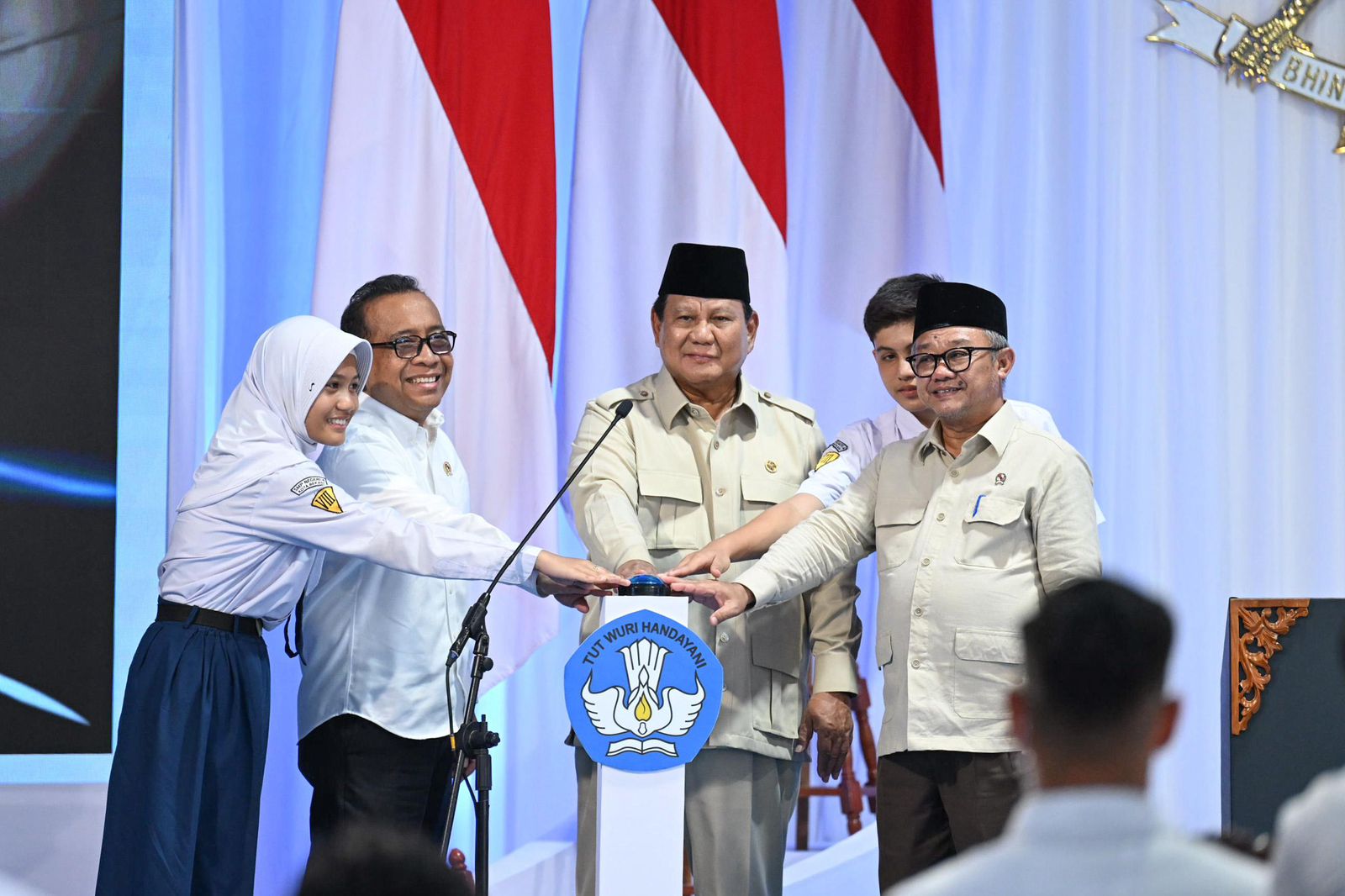 Presiden Prabowo Resmikan Program Digitalisasi Pembelajaran: 173 Ribu Panel Interaktif Sudah Tiba di Sekolah