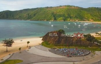 10 Destinasi Wisata Wajib Dikunjungi Saat Libur Nataru 2025, Dari Pantai Eksotis Hingga Wisata Keluarga