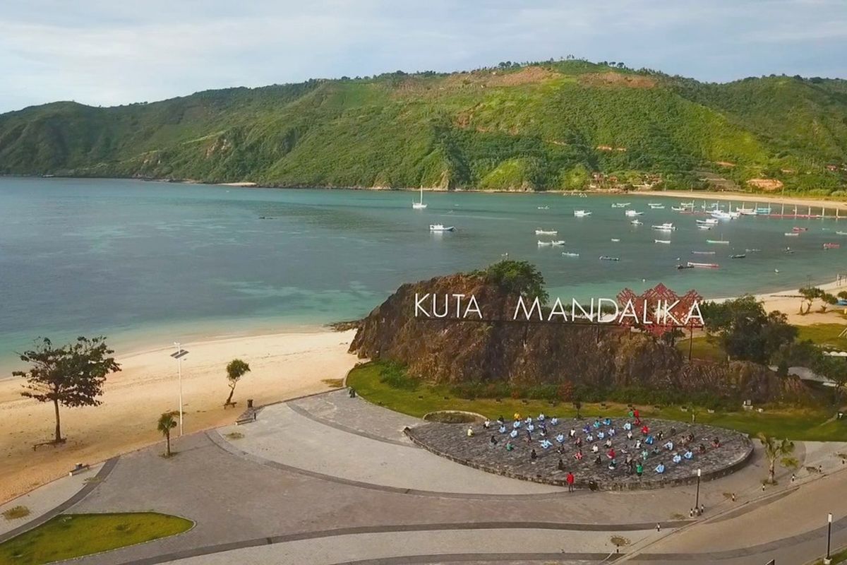 10 Destinasi Wisata Wajib Dikunjungi Saat Libur Nataru 2025, Dari Pantai Eksotis Hingga Wisata Keluarga