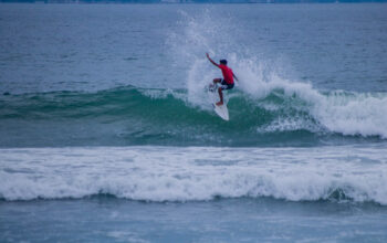 Senggigi Open Surfing 2025 Meriah, 242 Peselancar Ramaikan Pantai Senggigi