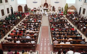 Listrik Aman, Misa Natal 2025 di NTB Berjalan Lancar dan Khusyuk