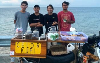 Viral di NTB, Celor Kupi Hadirkan Sensasi Ngopi dari Atas Motor