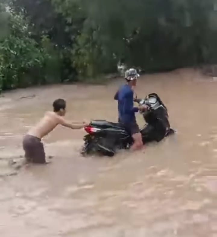 Banjir Rendam Tiga Kecamatan di Bima, Ratusan KK Terdampak