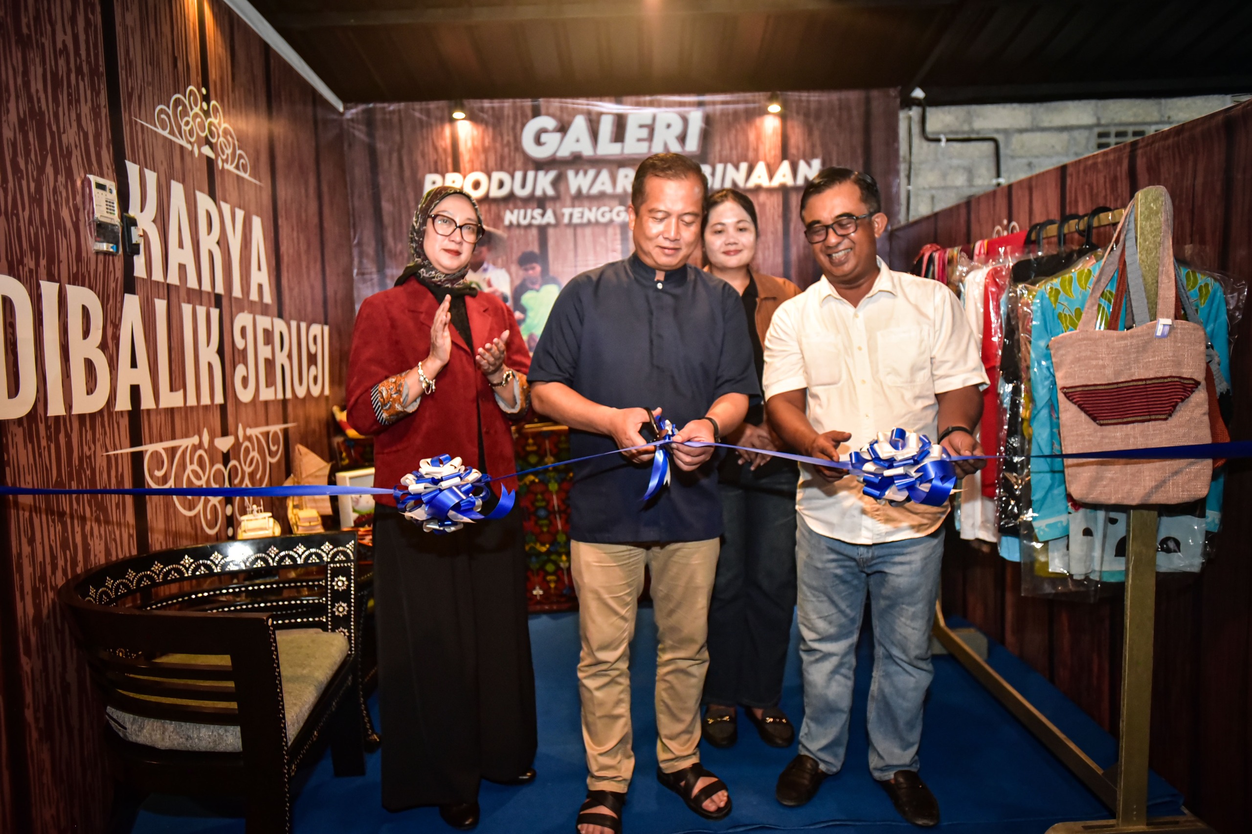 Karya Warga Binaan Lapas Lombok Barat Curi Perhatian Gubernur NTB