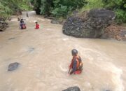 Diduga Terseret Arus Sungai, Warga Lansia Lombok Tengah Belum Ditemukan