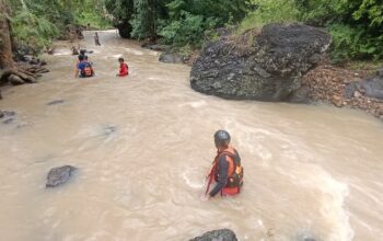 Diduga Terseret Arus Sungai, Warga Lansia Lombok Tengah Belum Ditemukan