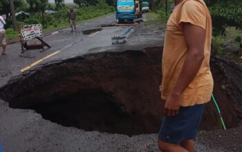 Banjir Terjang Dompu, Rumah Rusak dan Jalan Amblas di Kecamatan Pekat