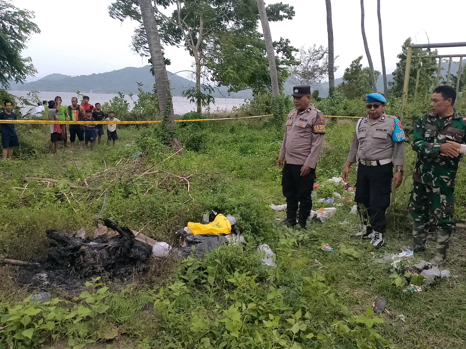 Geger Sekotong! Mayat Hangus di Pinggir Jalan, Polisi Dalami Unsur Pembunuhan