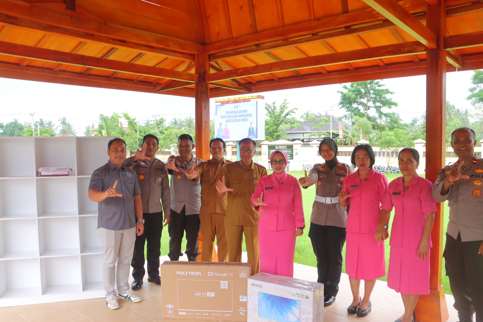 Polres Lombok Utara Sulap Ruang Tunggu SIM-SKCK Jadi Pojok Baca Digital