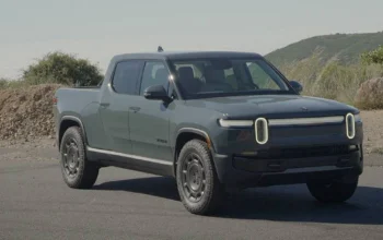 Bocoran Rivian R1T Quad Motor 2026: Tenaga Brutal, Jarak Tempuh Tembus 640 Km