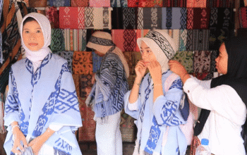 Desa Adat Sade Lombok Panen Wisatawan saat Libur Nataru