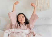 Bangun Lebih Fokus: 7 Rutinitas Pagi yang Direkomendasikan Psikolog