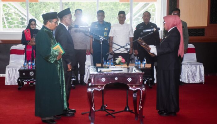 Fakhruddin Resmi Dilantik Jadi Anggota DPRD NTB, Gantikan Almarhum Asaat Abdullah