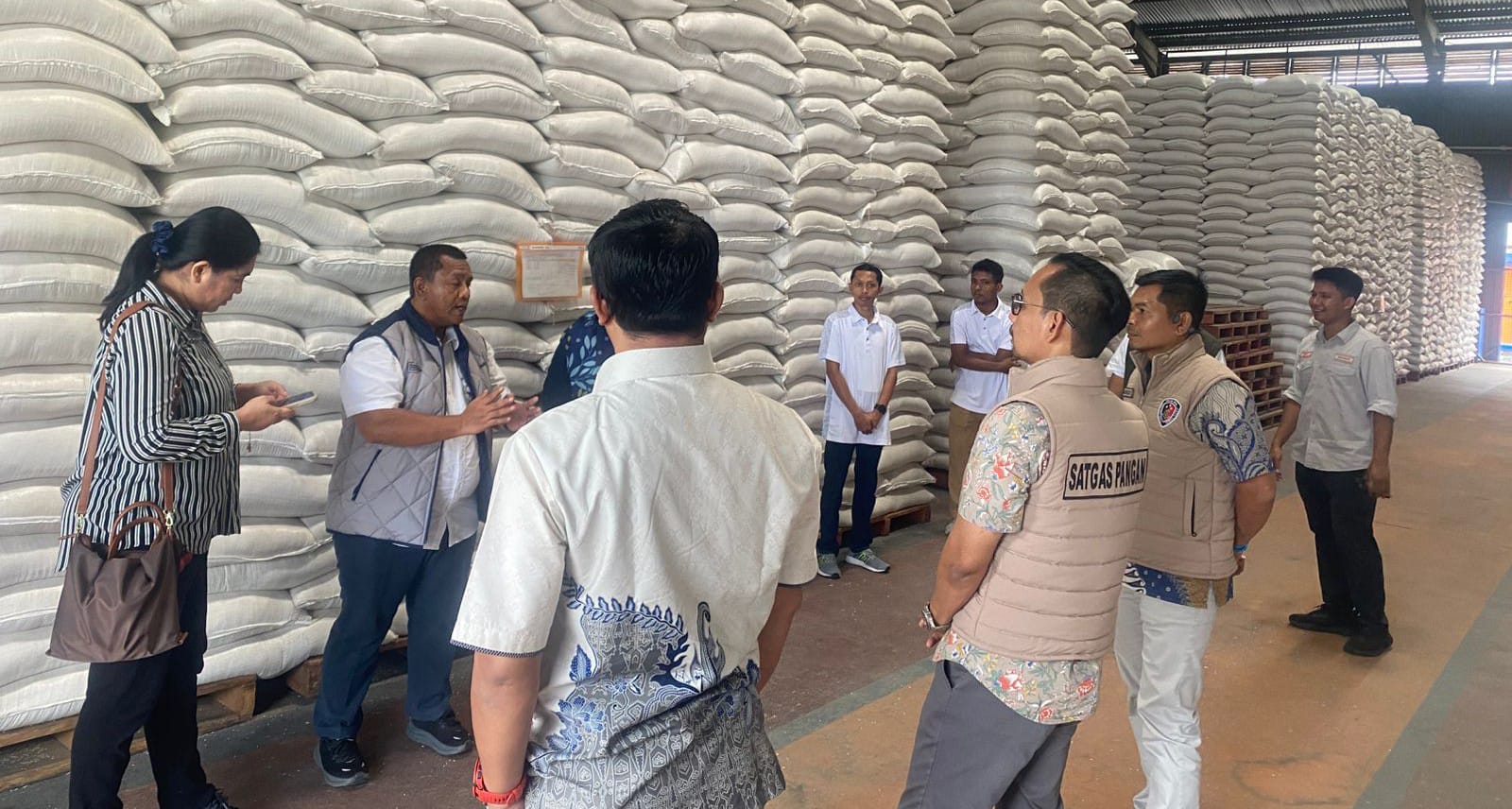 Jelang HBKN 2026, Satgas Saber Pangan NTB Cek Gudang Bulog: Stok Beras Aman