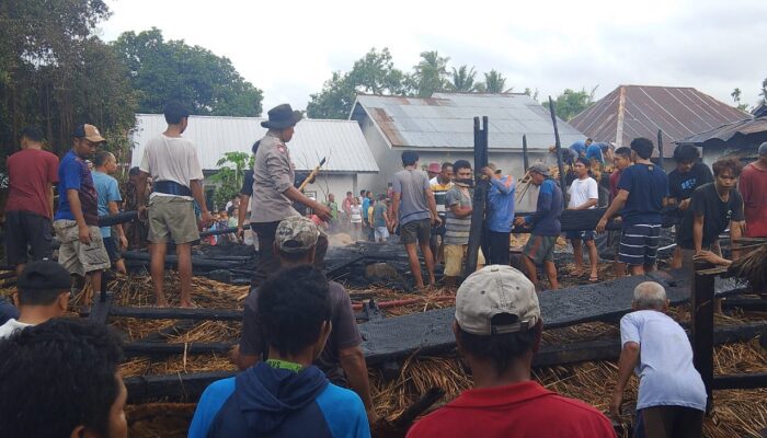 Bale Beleq Bayan Terbakar, Kerugian Tembus Rp1,1 Miliar