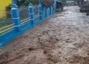 Banjir Terjang Dua Desa di Bima, 37 KK Terdampak, Jalan dan Tembok Penahan Rusak