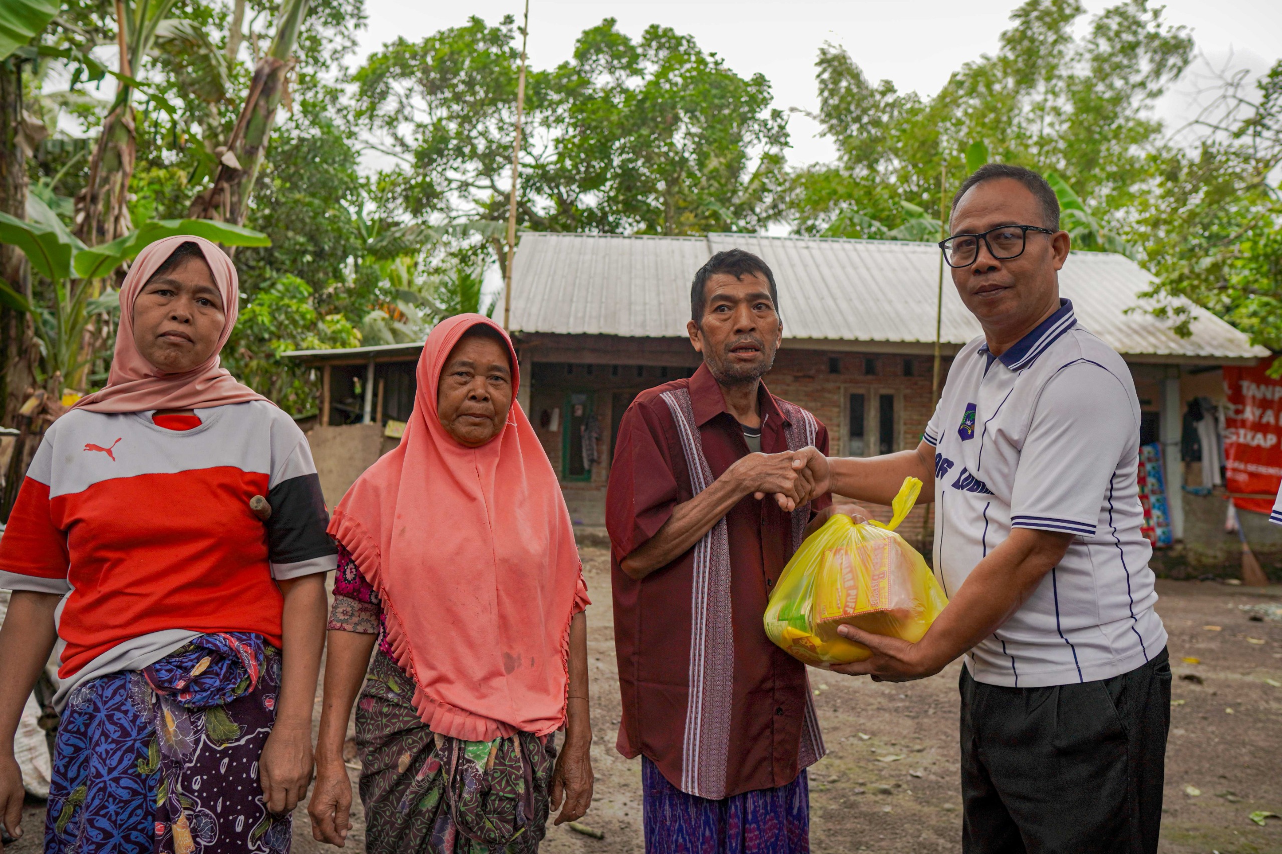 Ramadan Penuh Berkah, Lapas Lombok Barat Bagi Sembako & Cek Kesehatan Gratis