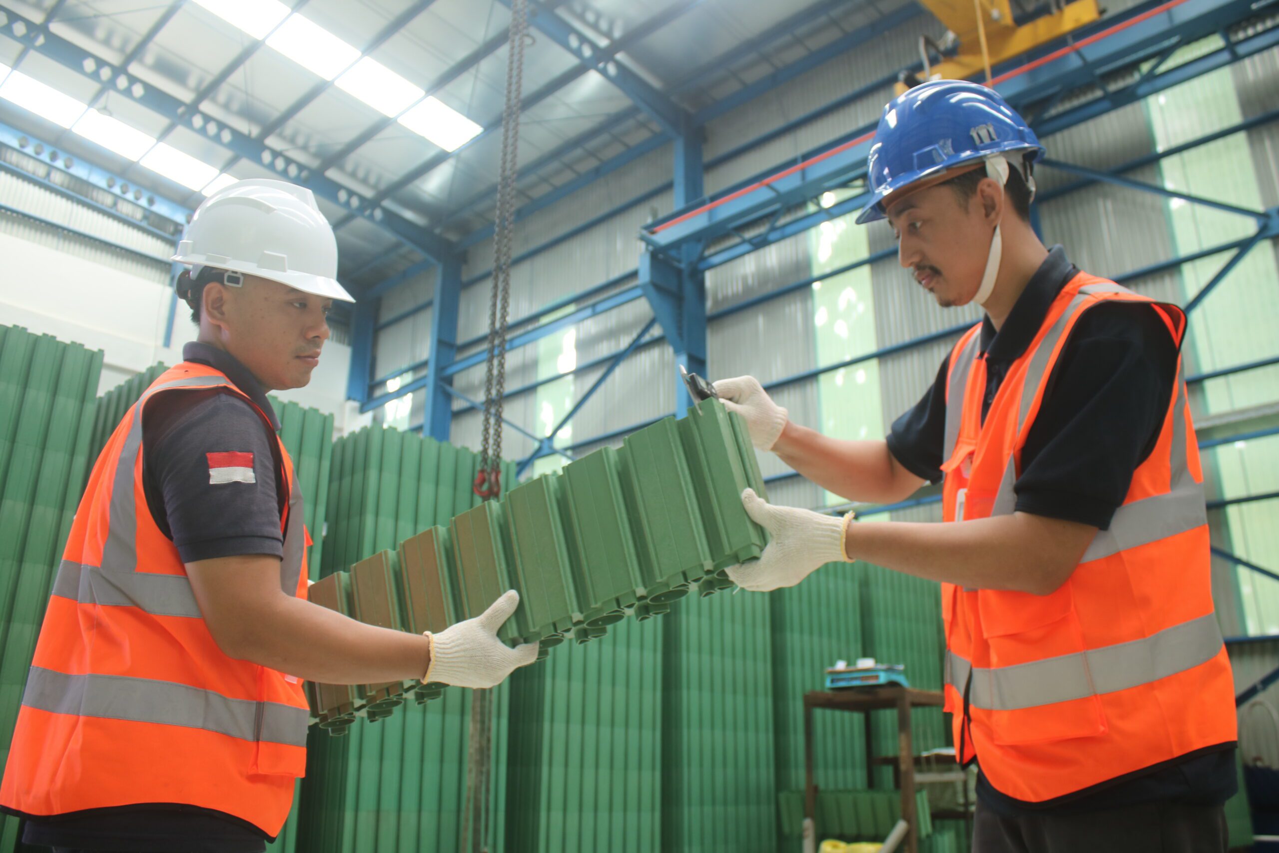 Inovasi Bangunan Ramah Lingkungan: Ruang Kelas Dibangun dari Sampah Plastik