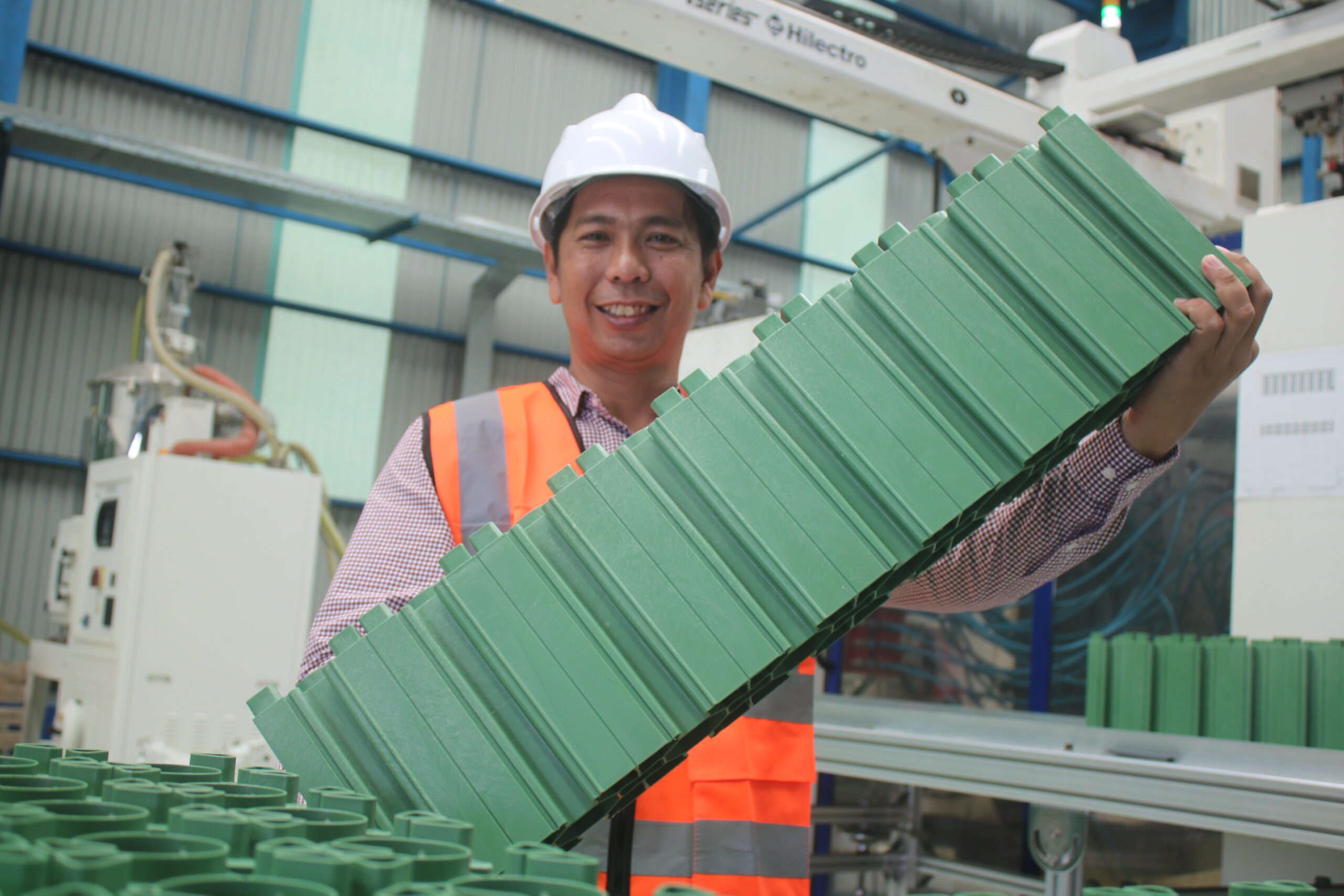 Blok Bangunan dari Plastik Daur Ulang Produksi Lombok Diminati Arab Saudi