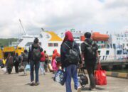 Penumpang Pelabuhan Lembar Turun 23 Persen, Arus Logistik Justru Naik 11 Persen