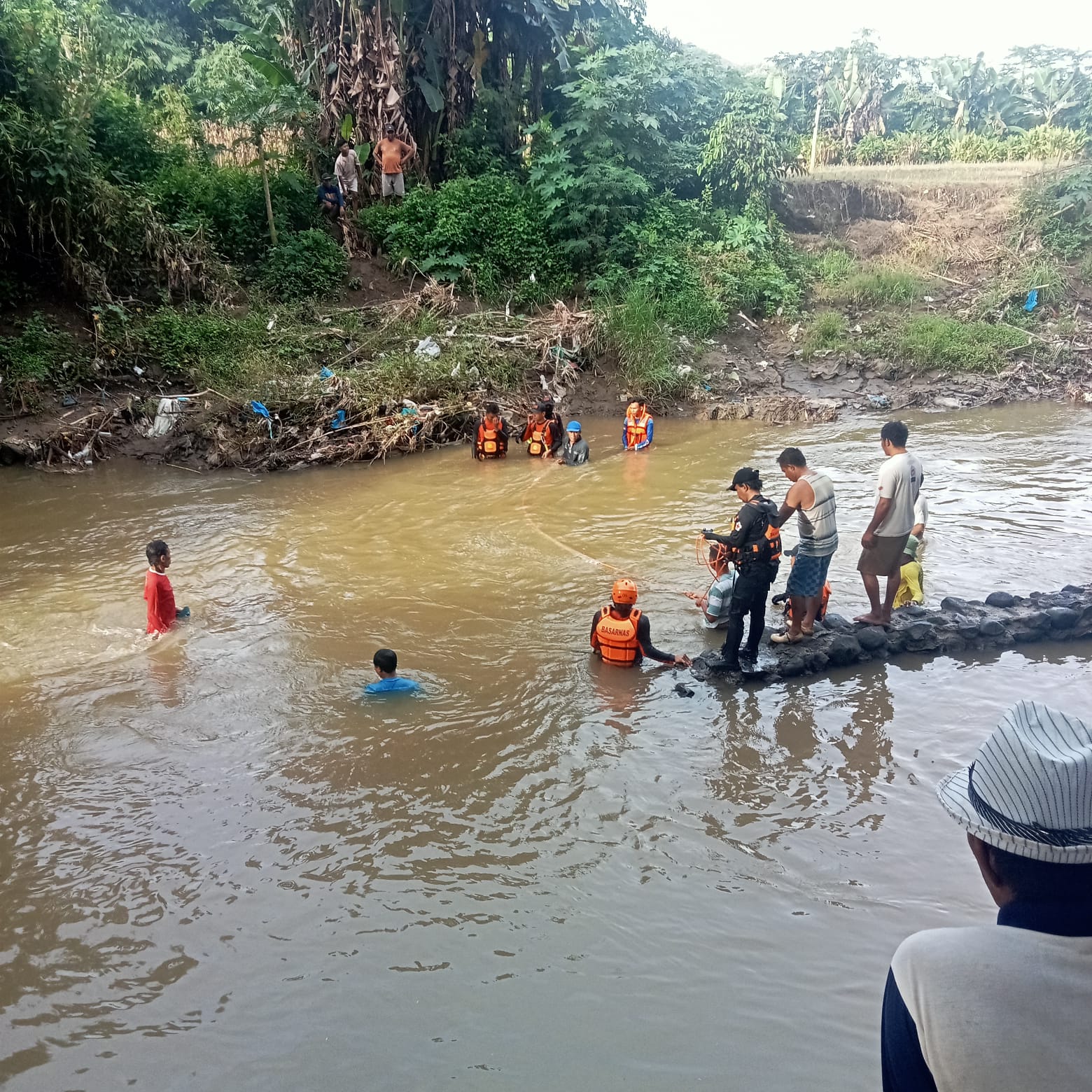 Muhammad Ibad (4) Hilang Terseret Sungai di Bima, Operasi SAR Diperluas