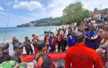 Mayat Pria Tanpa Identitas Mengapung di Laut Senggigi, Dievakuasi Polisi dan SAR