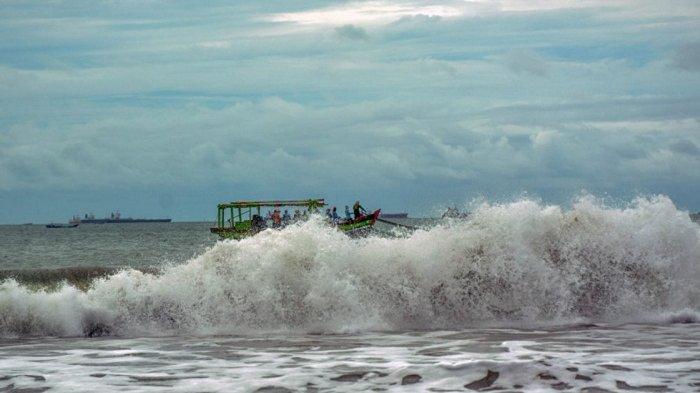 BMKG NTB Keluarkan Peringatan Dini Banjir Rob, Pesisir Lombok hingga Bima Diminta Siaga