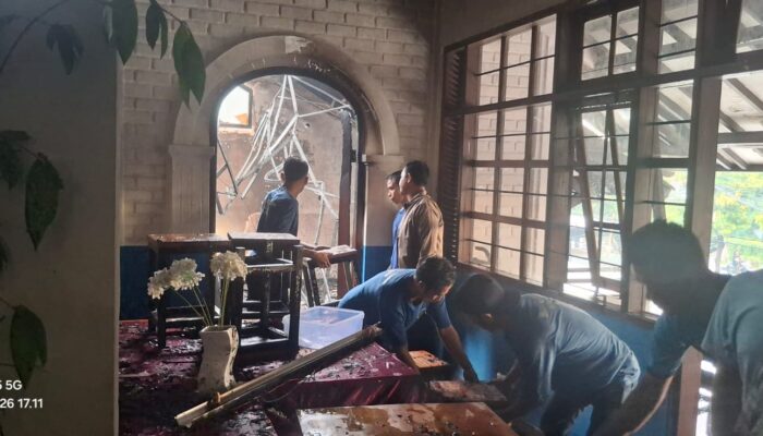 Kantor SPPG di Kekalik Jaya Mataram Terbakar, Diduga Akibat Korsleting Listrik di Lantai Dua