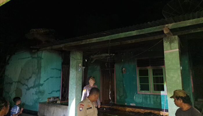 Rumah Petani di Suela Hangus Terbakar, Diduga Korsleting Charger Ponsel